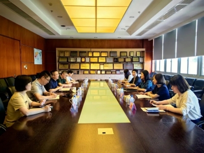 中信保浙江分公司副總經(jīng)理陳曉慧一行蒞臨指導(dǎo)